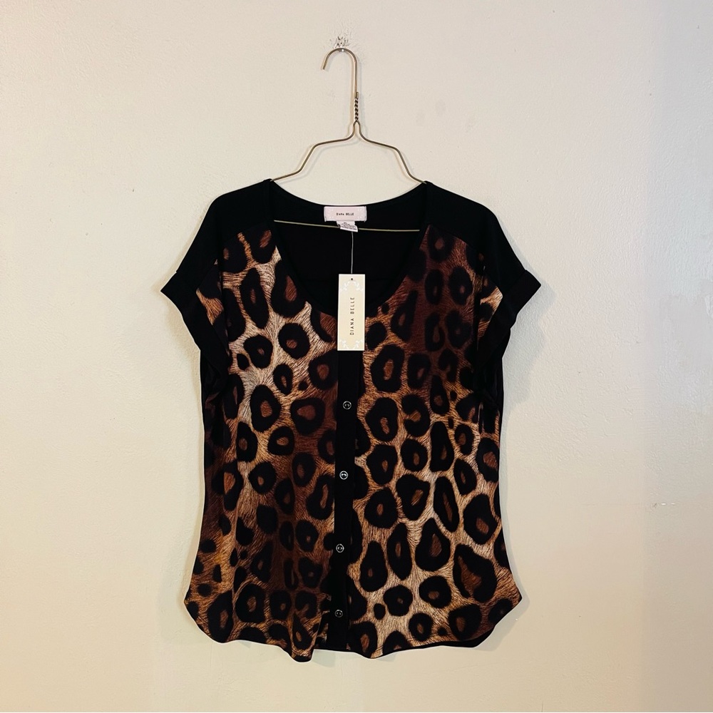 NWT Leopard Print Short Sleeve Top